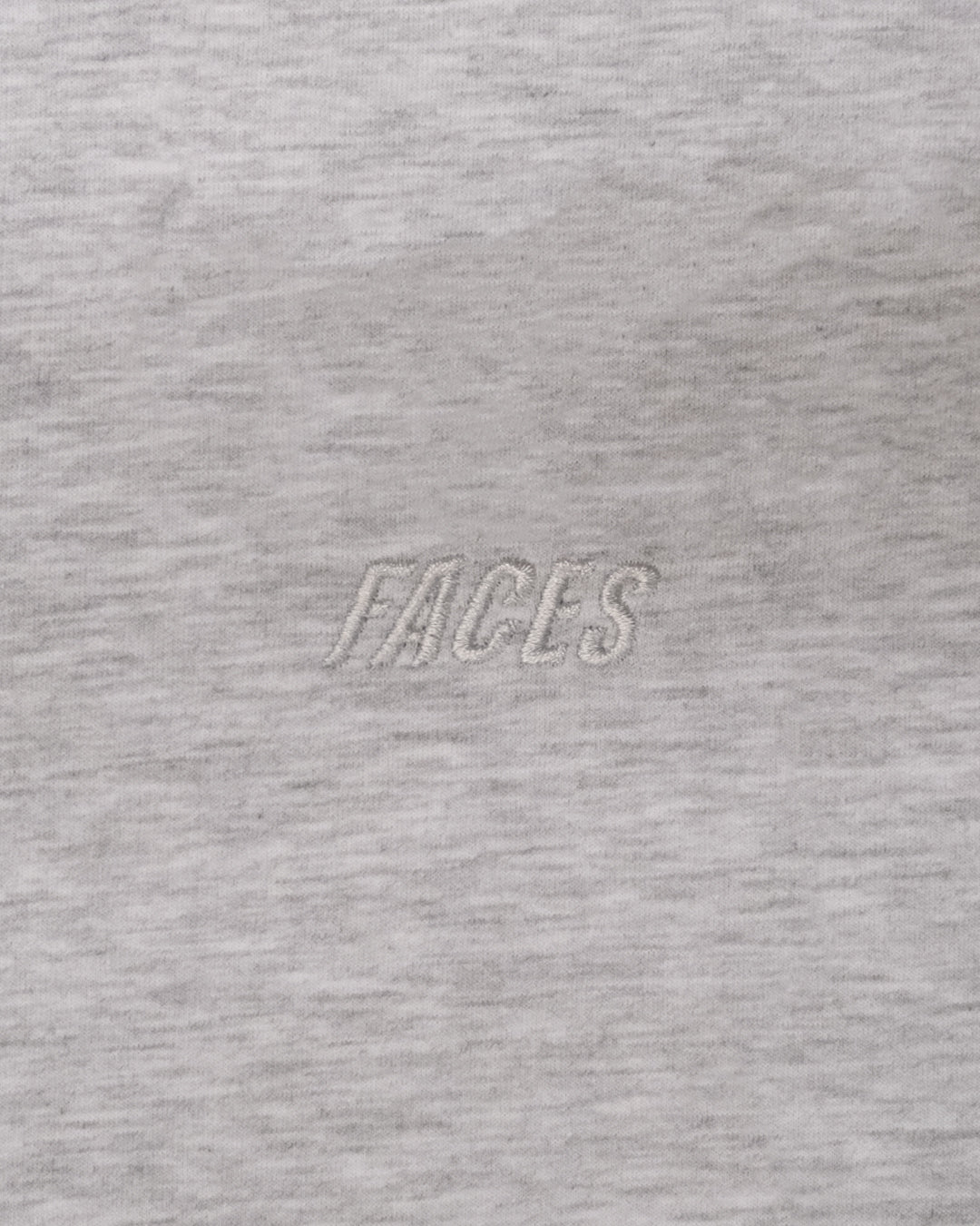FACES CLOUDED LONGSLEEVE I SNOW GREY