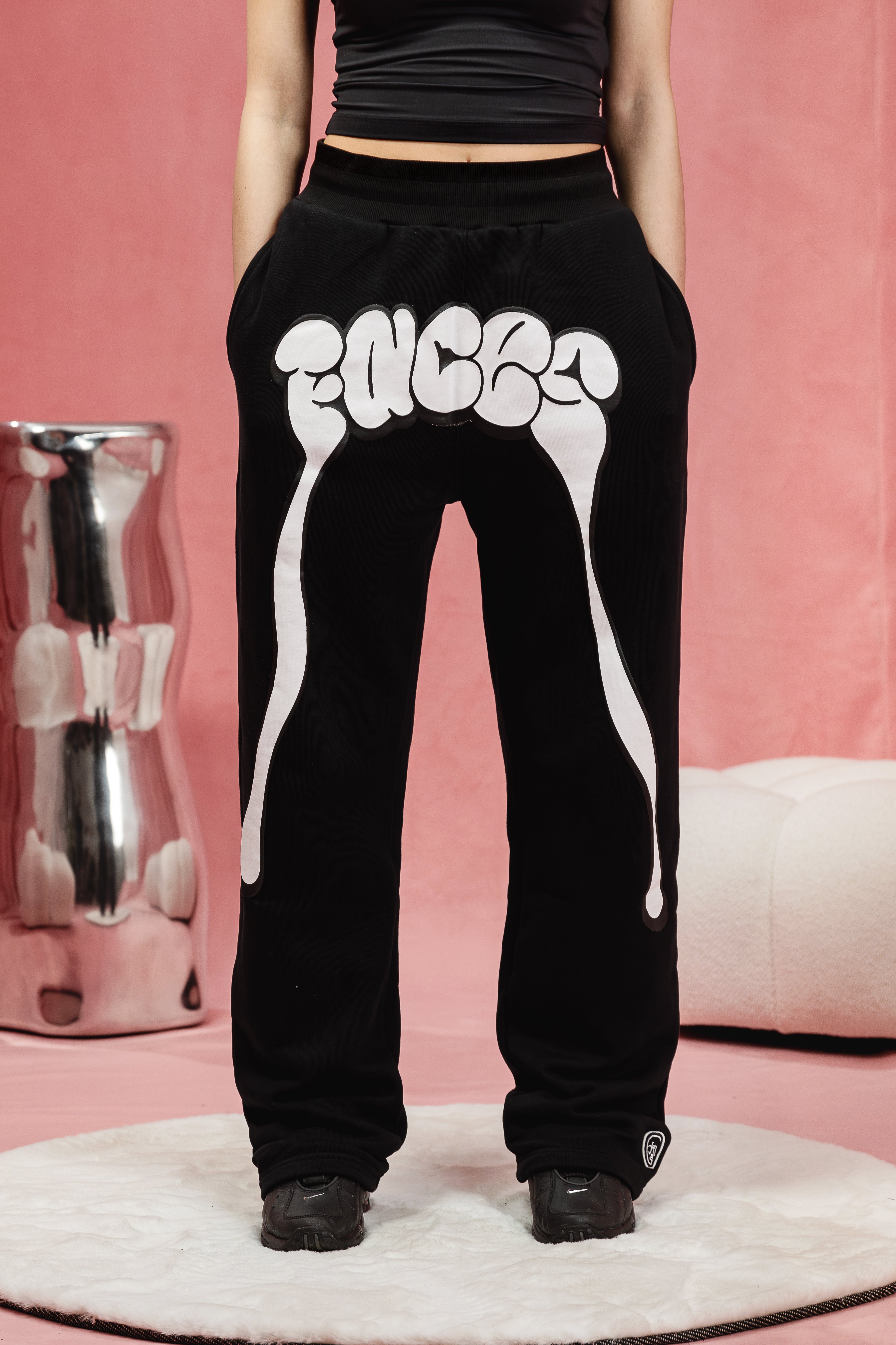 FACES PAINT TRAIL PANTS I PITCH BLACK