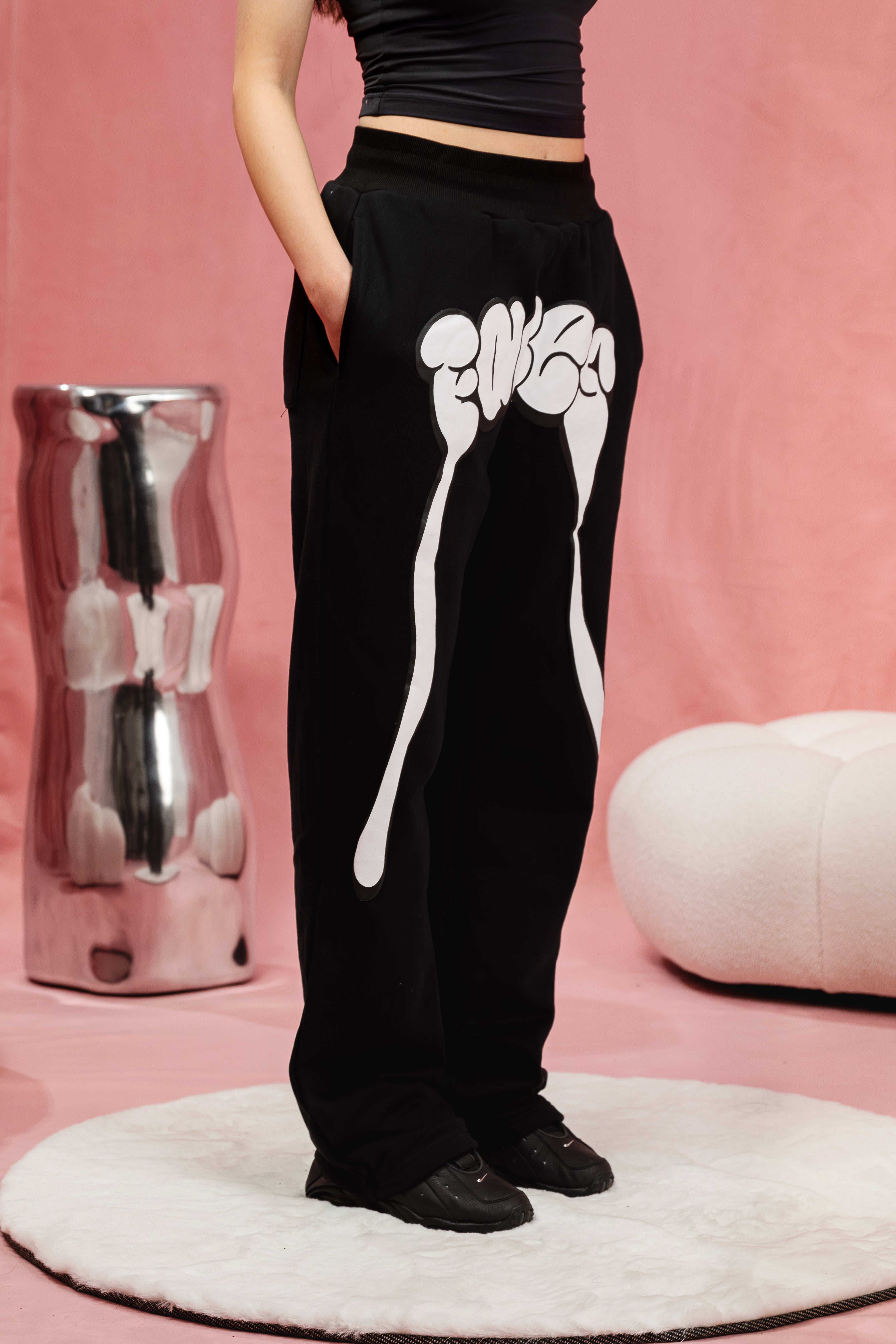 FACES PAINT TRAIL PANTS I PITCH BLACK