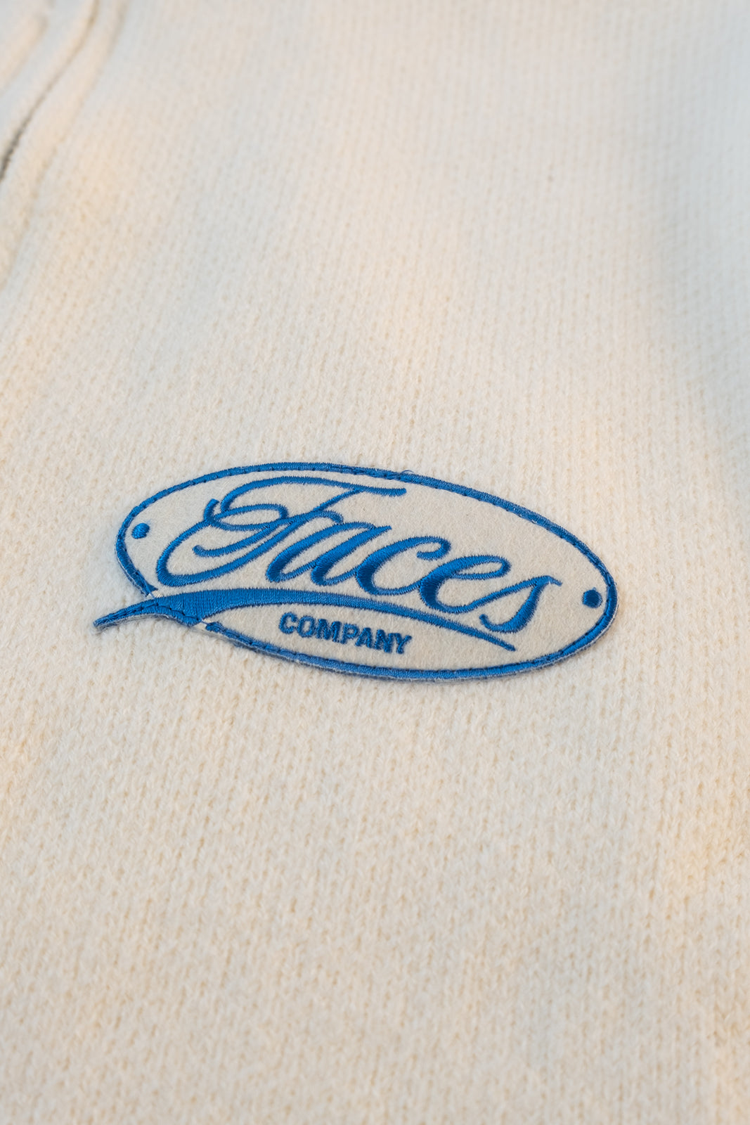 FACES KNIT ZIPPER I OFF WHITE